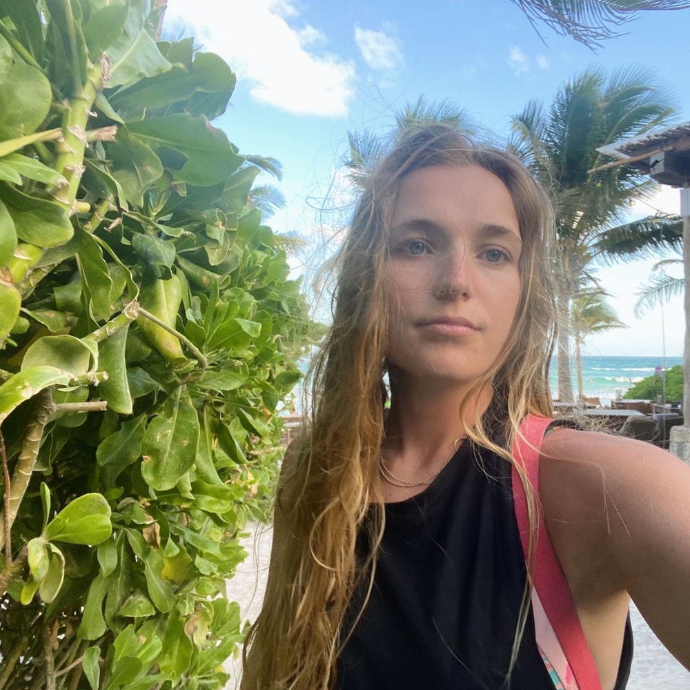 Meet your Posher, Kendra